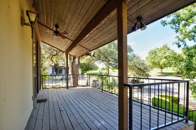 Enjoy breathtaking views, just steps from the Riverhill Country - photo 4