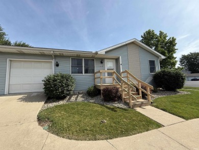 Lake Condo For Sale in Warsaw, Indiana