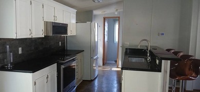 BRING OFFERS! THIS BEAUTIFULLY MAINTAINED 2-BEDROOM, 2-BATHROOM - photo 4