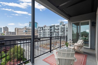 Rarely available corner unit at The Metro! This unique 2 Bed 2 - photo 11