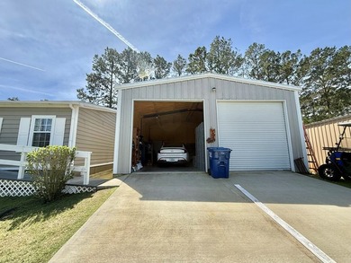 Enjoy the lake lifestyle with this beautifully updated 4-bedroom - photo 13