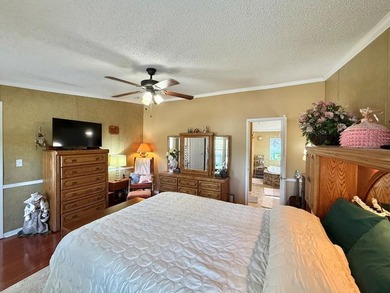 Enjoy the lake lifestyle with this beautifully updated 4-bedroom - photo 17