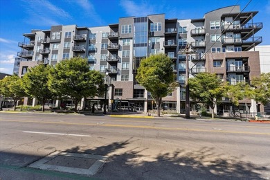 Rarely available corner unit at The Metro! This unique 2 Bed 2 - photo 23