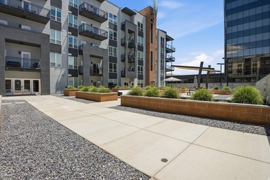 Rarely available corner unit at The Metro! This unique 2 Bed 2 - photo 24