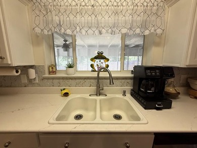 Enjoy the lake lifestyle with this beautifully updated 4-bedroom - photo 27