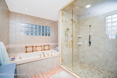 Custom wood frame stucco finish house. Home on the beach - photo 32