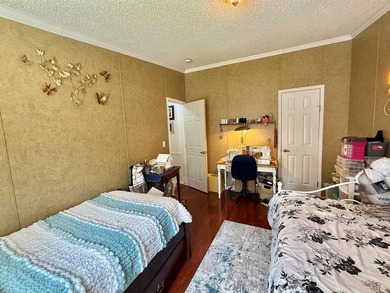 Enjoy the lake lifestyle with this beautifully updated 4-bedroom - photo 36