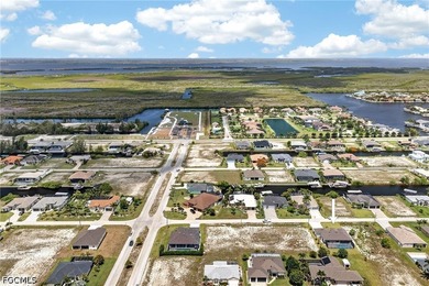 WELCOME TO YOUR PRIVATE CAPE CORAL RETREAT - a BEAUTIFULLY - photo 2