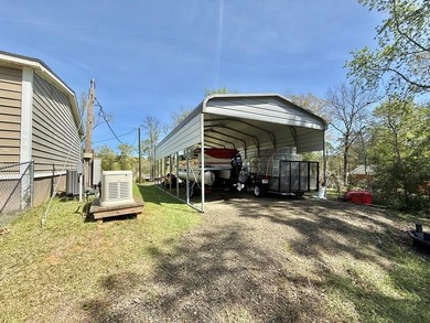 Enjoy the lake lifestyle with this beautifully updated 4-bedroom - photo 44