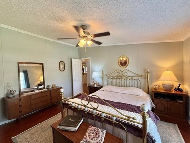 Enjoy the lake lifestyle with this beautifully updated 4-bedroom - photo 49