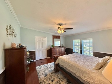 Enjoy the lake lifestyle with this beautifully updated 4-bedroom - photo 50