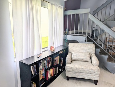 BACK ON THE MARKET! Spacious centrally located townhome in the - photo 8