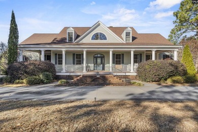 Whether you are looking for an exquisite home with a heated pool - photo 2