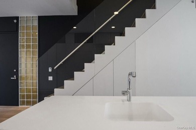 Designed by Pritzker Prize-winning architect Shigeru Ban, Metal - photo 11