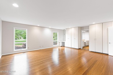 Welcome to this one-of-a-kind executive home in the prestigious - photo 15