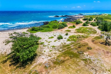 2 Acres of Oceanfront Land on the North Shore of Oahu. Just east - photo 5