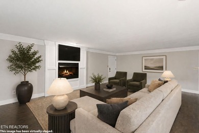 Welcome to this one-of-a-kind executive home in the prestigious - photo 29