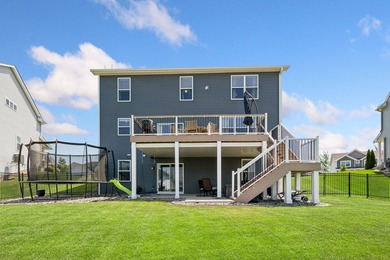 Welcome to this beautifully maintained two-story home offering - photo 43