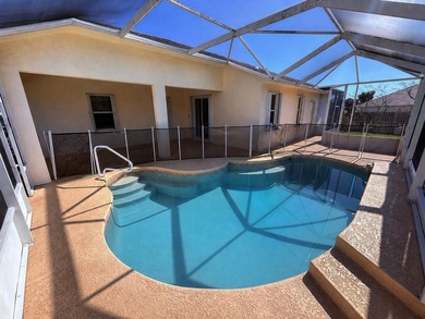 Spacious 3-bedroom, 2-bath in-ground pool home with standout - photo 3