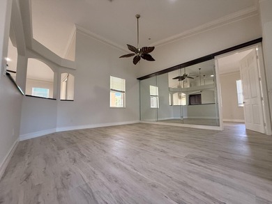 Spacious 3-bedroom, 2-bath in-ground pool home with standout - photo 10