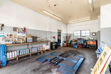 To be sold together with 94-815 Waipahu Street, this BMX-3 zoned - photo 4