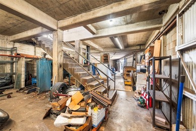 To be sold together with 94-815 Waipahu Street, this BMX-3 zoned - photo 7