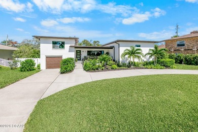 (private lake, pond, coastal) Home Active Under Contract in Daytona Beach Florida