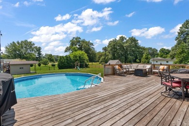 Enjoy the rest of your summer lounging by the pool, then gather - photo 33