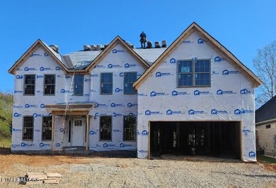 Fort Loudoun Lake Home Sale Pending in Knoxville Tennessee