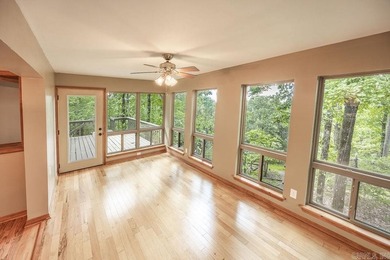 Experience lake living in this Greers Ferry Lake view home in - photo 8
