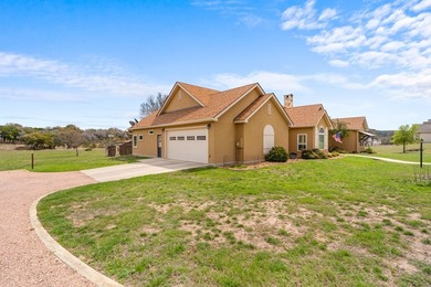 Rare opportunity to own a Hill Country home that backs up to - photo 4