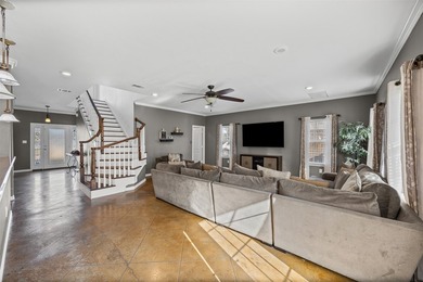 This spacious 5-bedroom, 4-bathroom, and home office offers room - photo 13