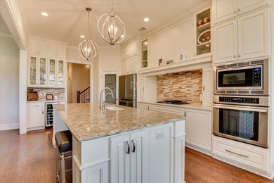 It's All About the View! Welcome to this stunning custom-built - photo 14
