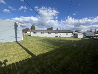 Charming one-level home featuring 4 bedrooms and 2 bathrooms on - photo 17
