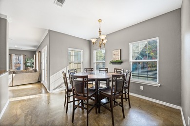 This spacious 5-bedroom, 4-bathroom, and home office offers room - photo 19