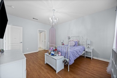 This spacious 5-bedroom, 4-bathroom, and home office offers room - photo 34