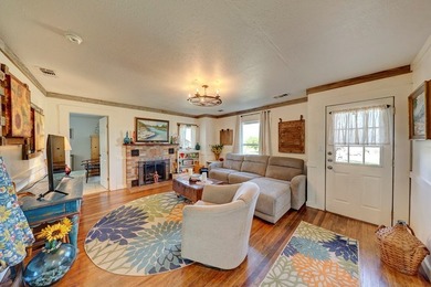 Embrace the freedom of small-town life with this charming 1938