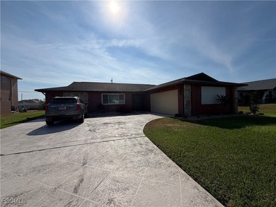 Cape Coral Area Home Sale Pending in Cape Coral Florida