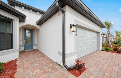 This stunning Mystique Home on the Golf Course features 3 - photo 2