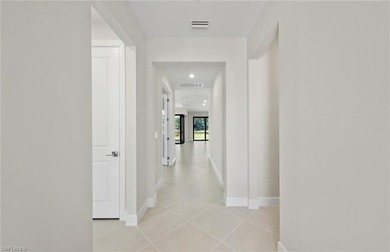 This stunning Mystique Home on the Golf Course features 3 - photo 5