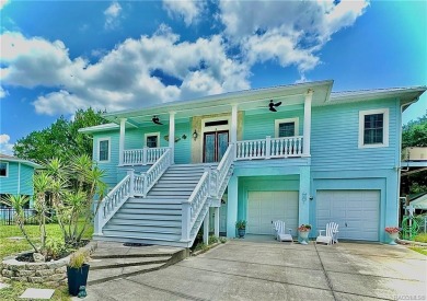 Lake Home For Sale in Yankeetown, Florida