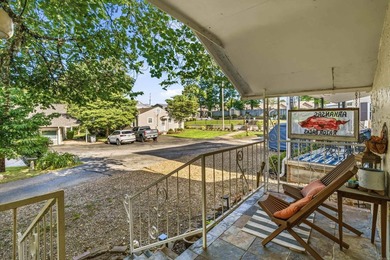 Lake Living Made Easy! Conveniently located just minutes from - photo 6