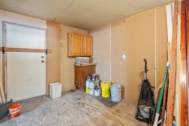 Well maintained 3 bedroom, 2 bath home situated on three - photo 14