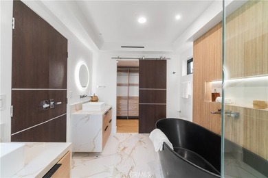 214 El Porto St - photo 25