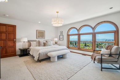 With sweeping views that stretch from downtown Oakland to the - photo 36
