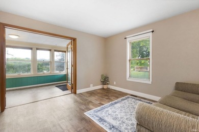 An affordable waterfront lifestyle that most buyers assume they - photo 8