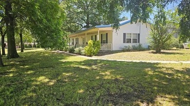 **Lake Eufaula Living at it's Best!** - Very rare 2.5-Acre - photo 3