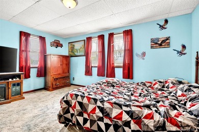Welcome to this spacious and versatile home offering over 1,400 - photo 12