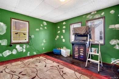 Welcome to this spacious and versatile home offering over 1,400 - photo 13