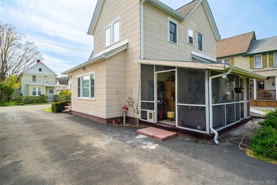 Welcome to this spacious and versatile home offering over 1,400 - photo 17